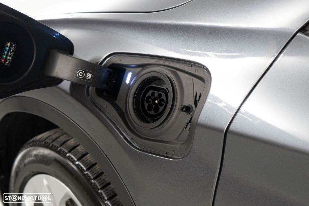 BMW X1 25 e xDrive Corporate Edition - 16