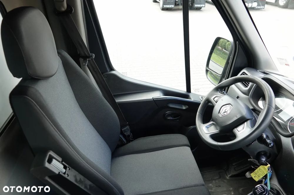 Renault MASTER   / CHŁODNIA / THERMO KING / WINDA DHOLLANDIA 750 KG / SPROWADZONY - 29