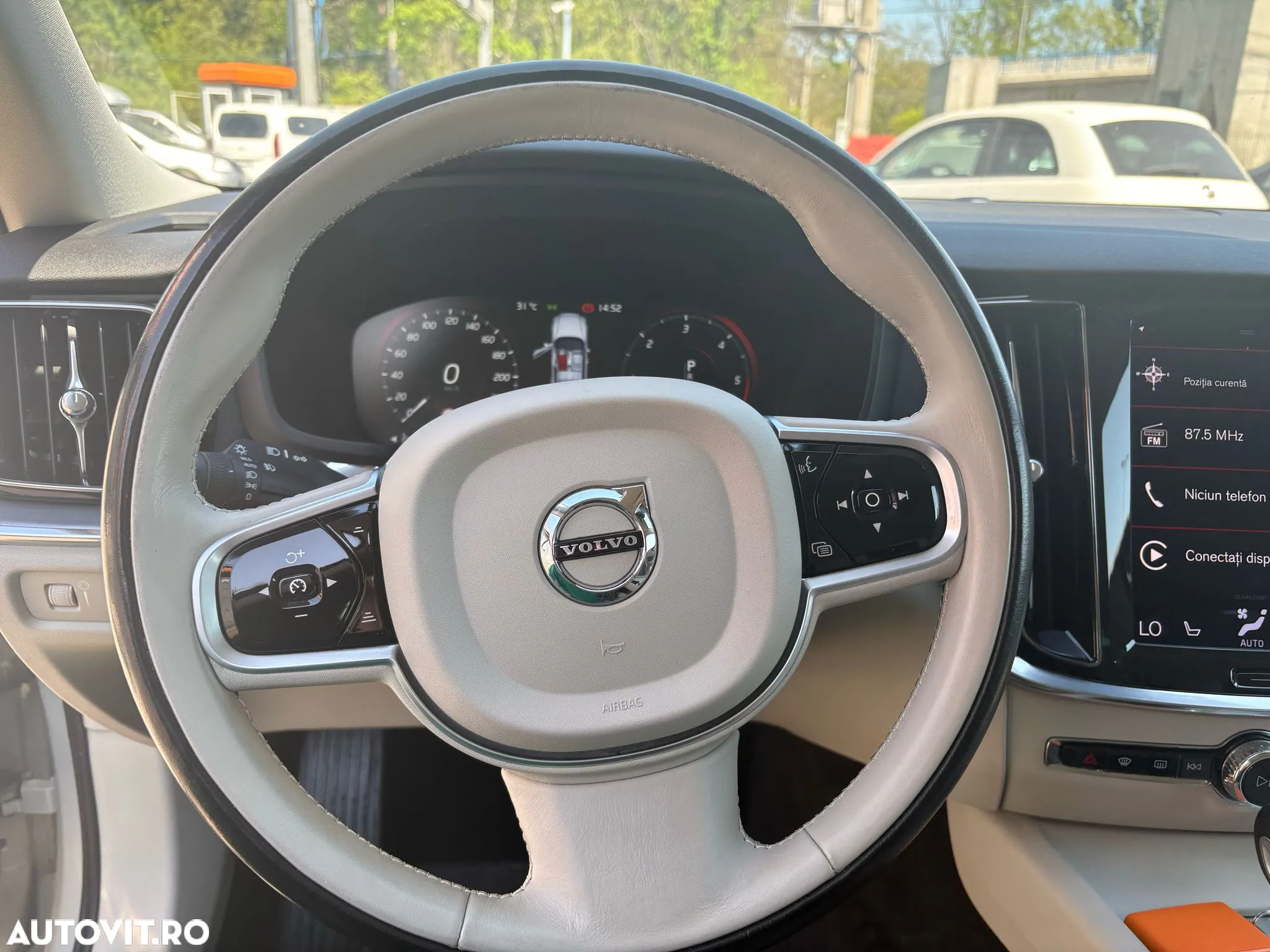 Volvo V60 D4 Momentum - 11