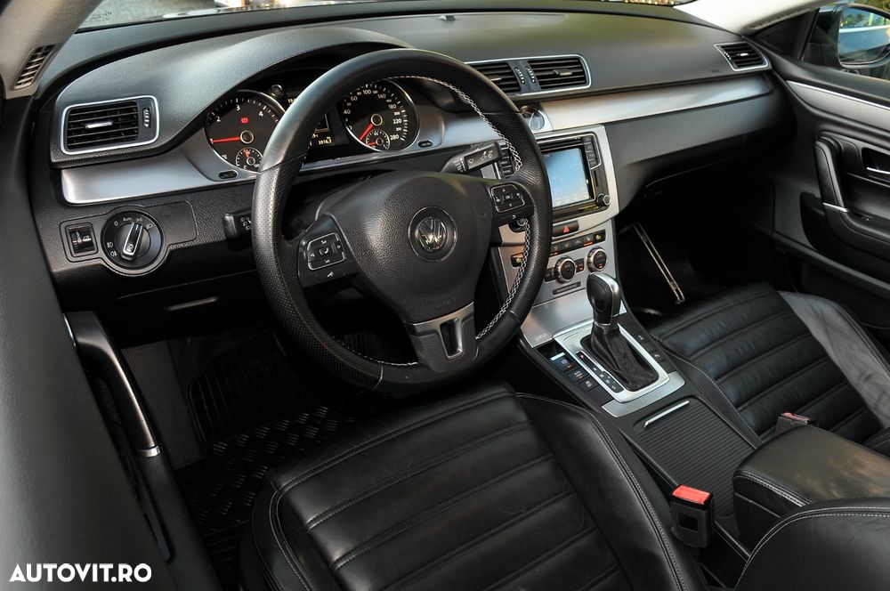 Volkswagen Passat CC - 11