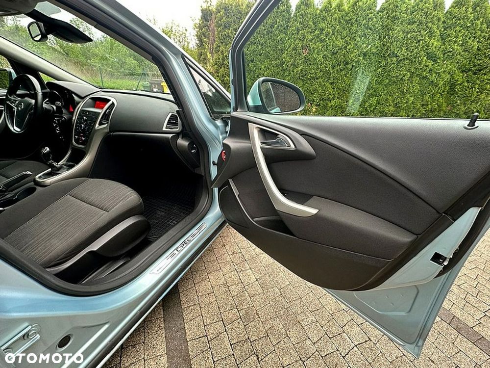 Opel Astra - 10