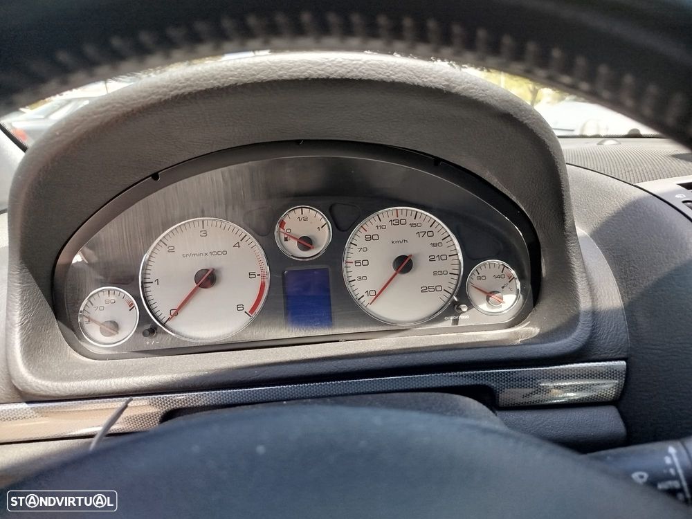 Peugeot 407 SW 2.0 HDi Executive - 5