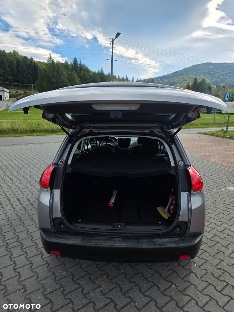 Peugeot 2008 - 17