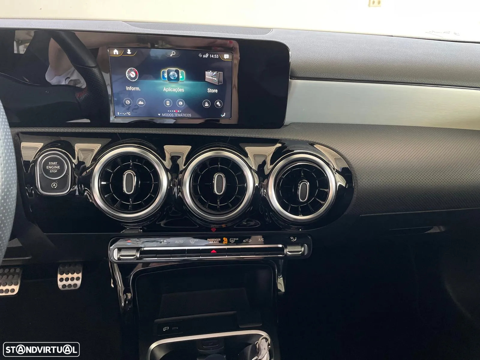 Mercedes-Benz A 180 d AMG Line - 14