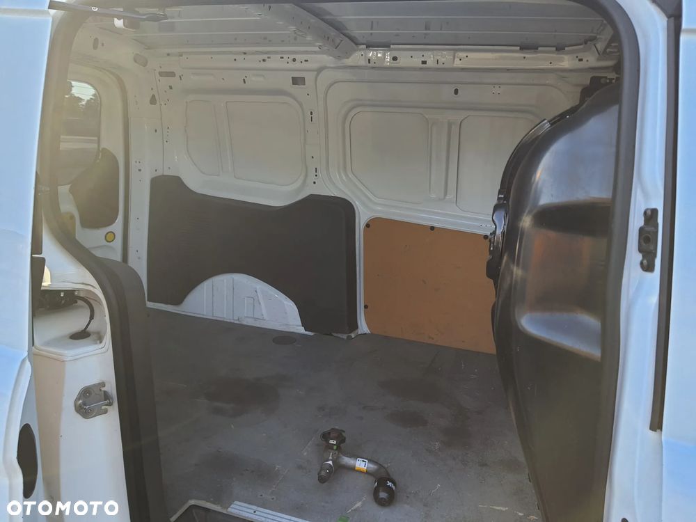 Ford Transit Connect XL - 11