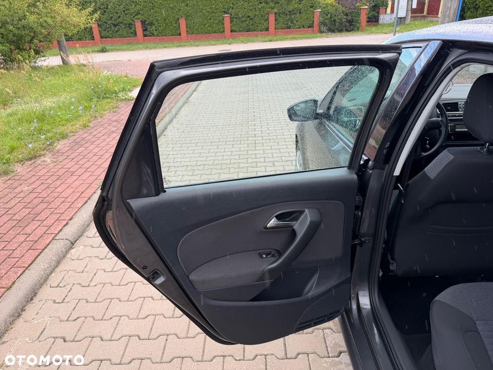 Volkswagen Polo 1.4 Comfortline - 21