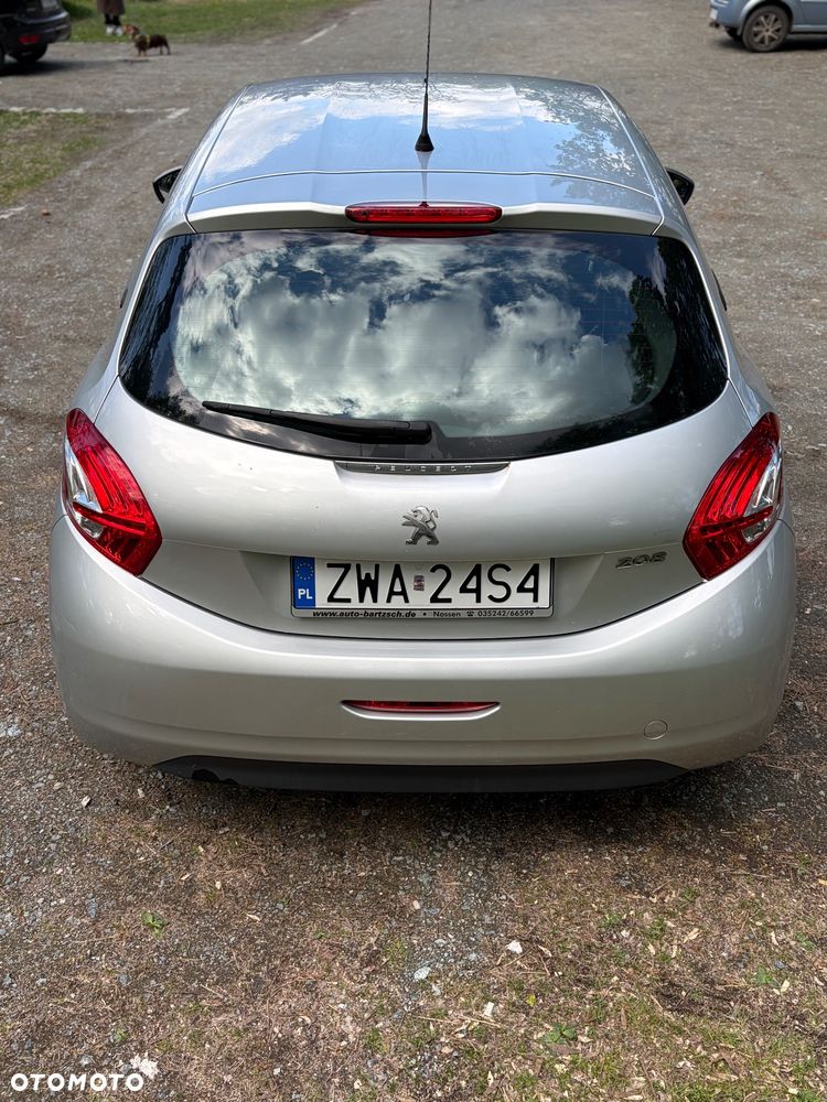 Peugeot 208 - 6