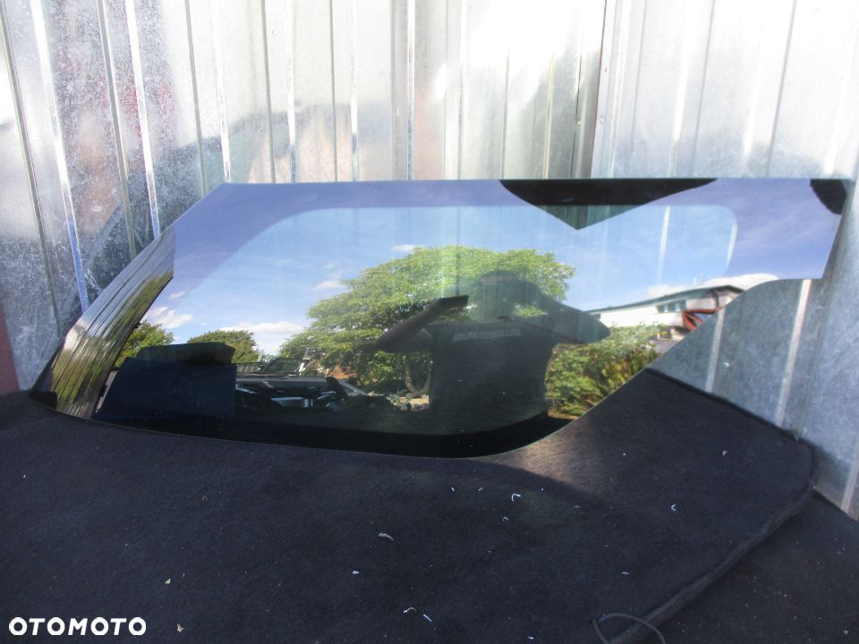 Szyba tylna prawa karoseryjna Citroen DS3