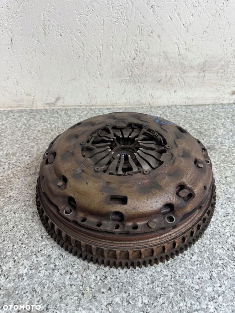 SPRZĘGŁO KOŁO DWUMASOWE VOLVO V70 III 2012- 31367632 2.0 D3 - 2