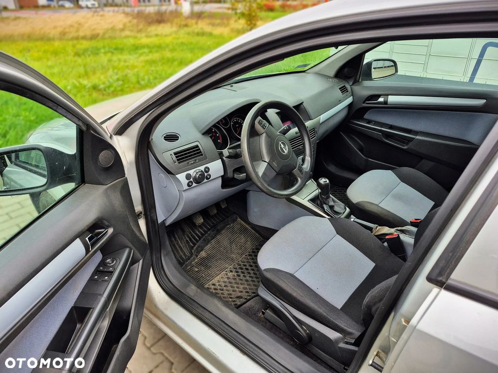 Opel Astra - 10
