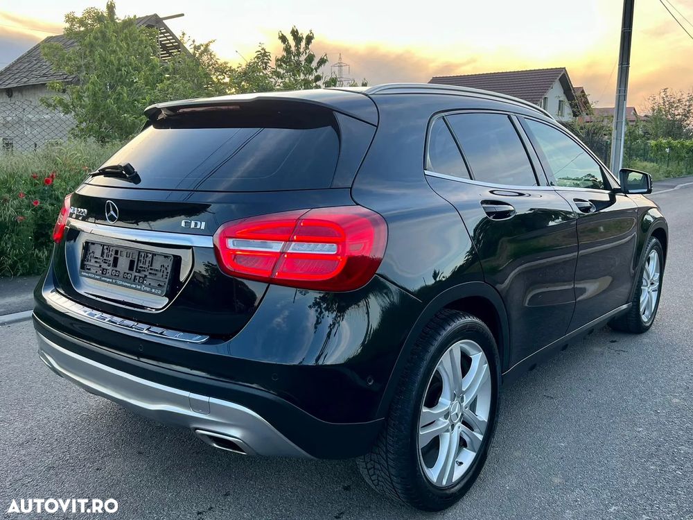 Mercedes-Benz GLA 220 CDI 7G-DCT - 4