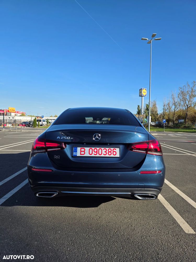 Mercedes-Benz A 250 e 8G-DCT - 8