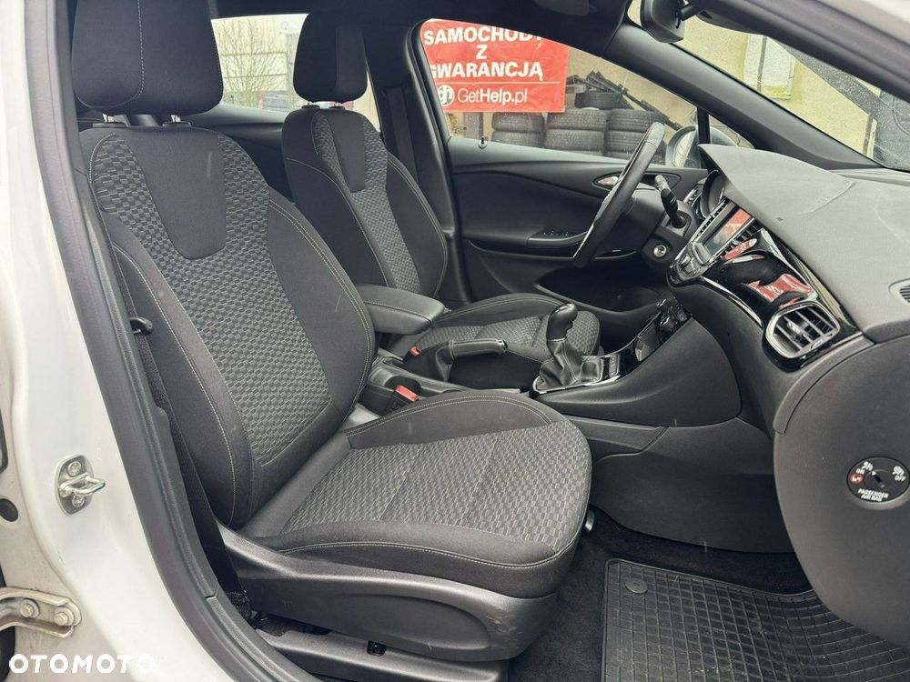 Opel Astra 1.4 T Dynamic S&S - 23