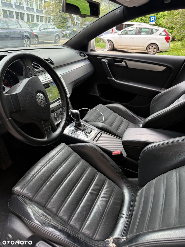 Volkswagen Passat 3.2 V6 FSI 4Mot Highline DSG - 9