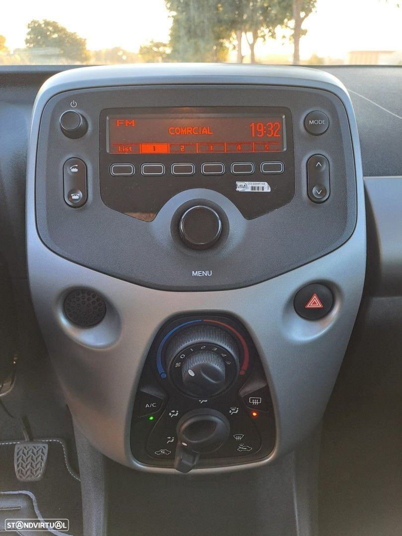 Peugeot 108 1.0 VTi Style - 28