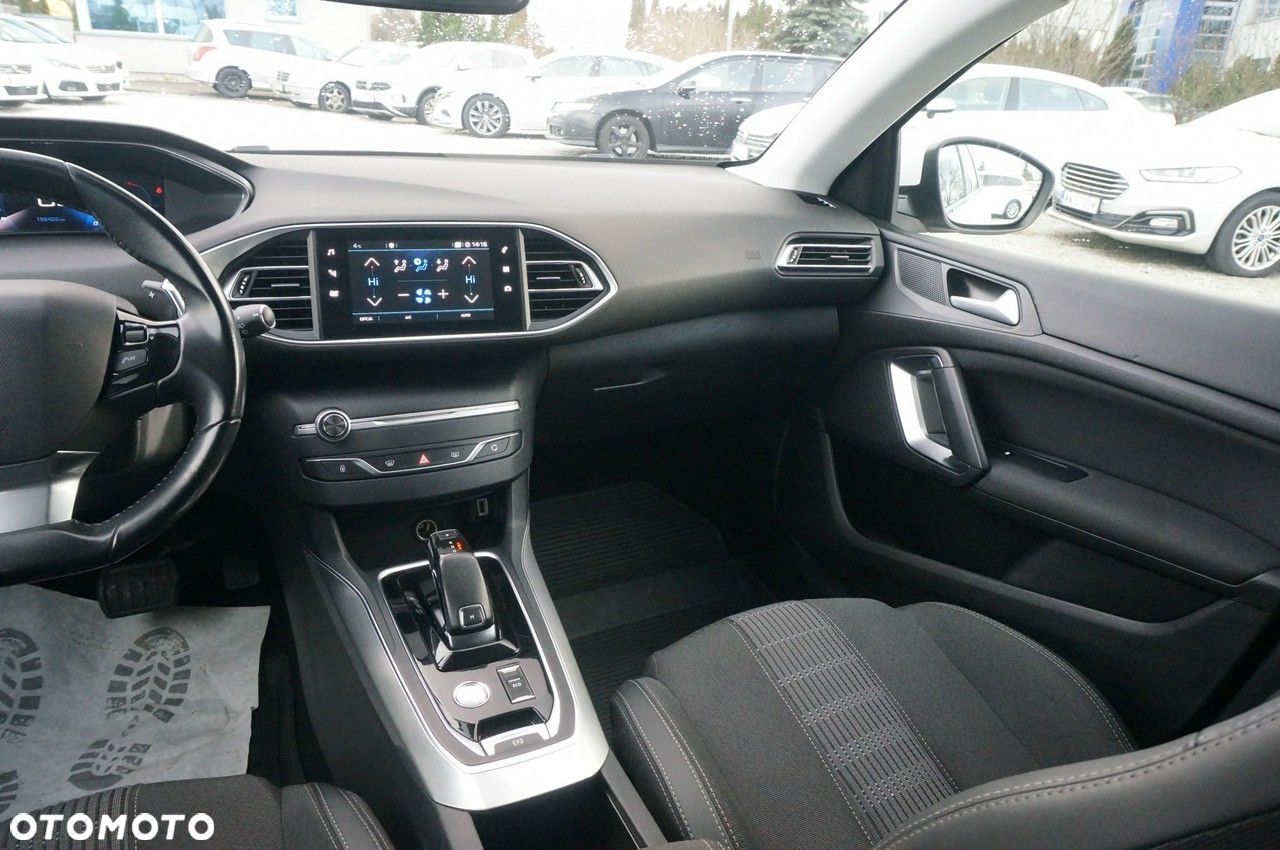 Peugeot 308 1.5 BlueHDi Allure Pack S&S EAT8 - 16