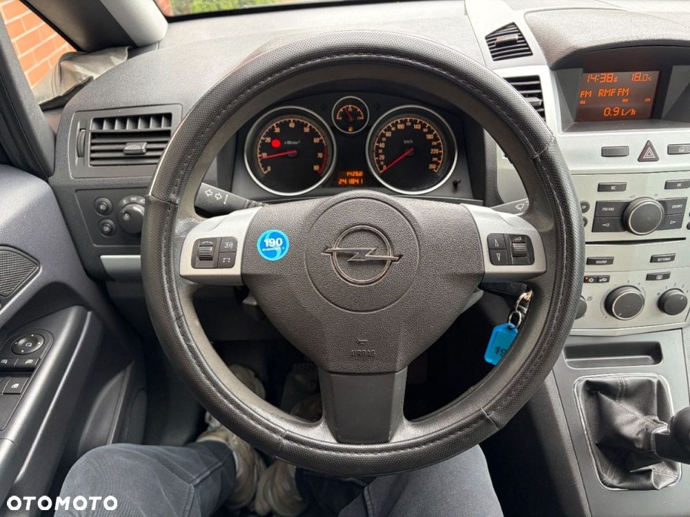 Opel Zafira 1.8 Active - 10