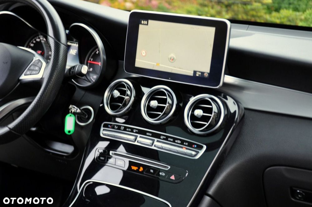Mercedes-Benz GLC - 28