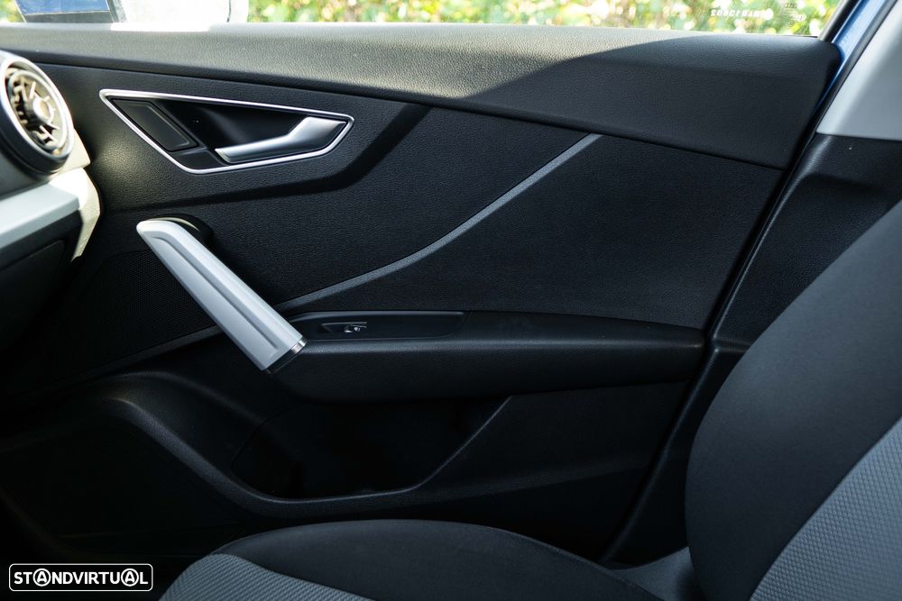 Audi Q2 1.6 TDI Design - 25