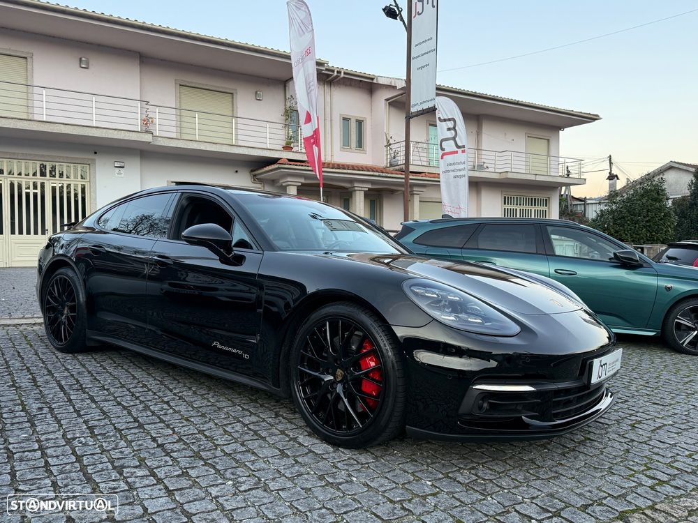 Porsche Panamera 4 E-Hybrid 10 Years Edition - 2