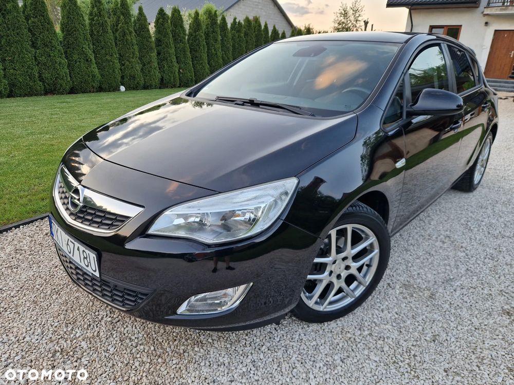 Opel Astra 1.6 NAVI - 24