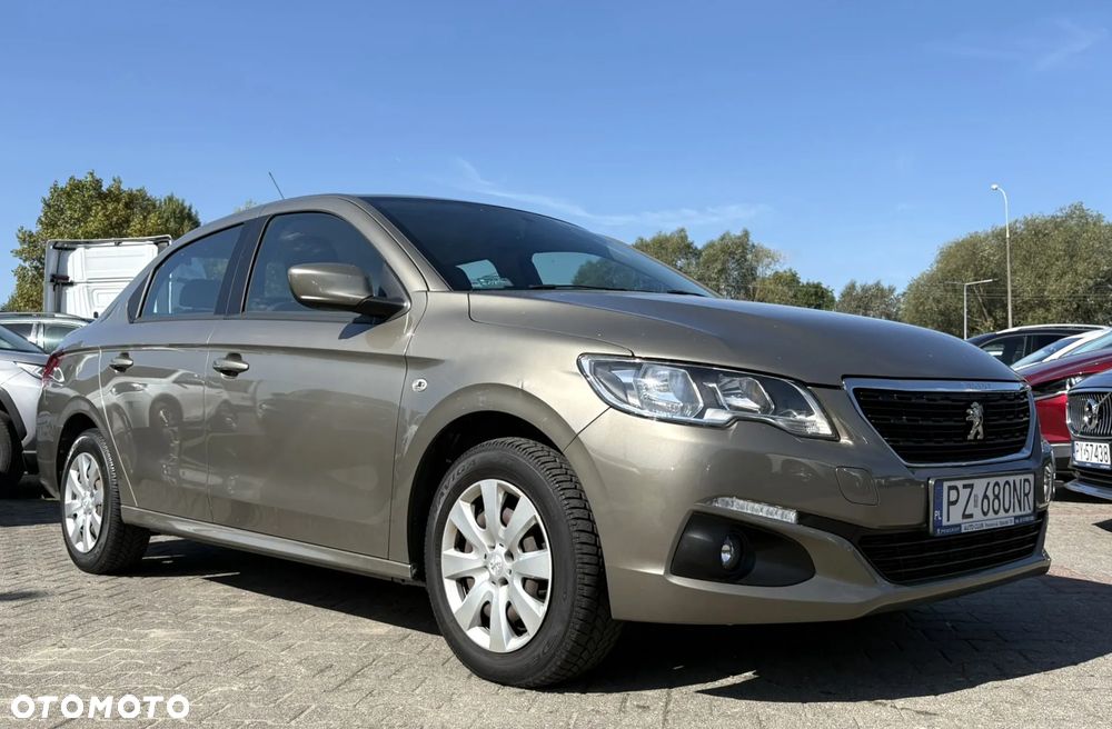 Peugeot 301 1.2 Pure Tech Access - 3