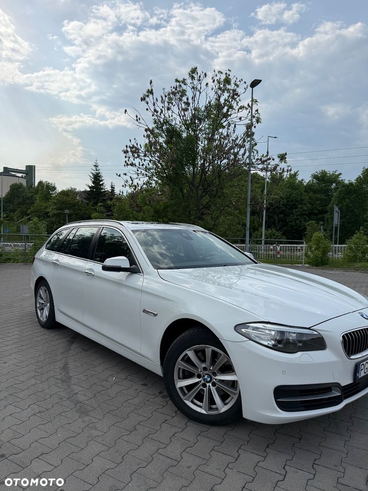 BMW Seria 5 520d xDrive - 1