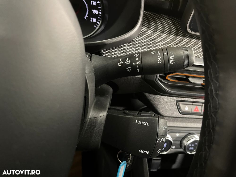 Dacia Sandero Stepway TCe 90 MT6 Comfort - 21