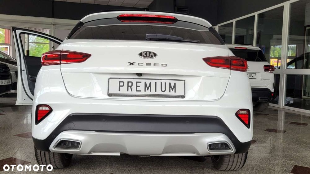 Kia XCeed - 13