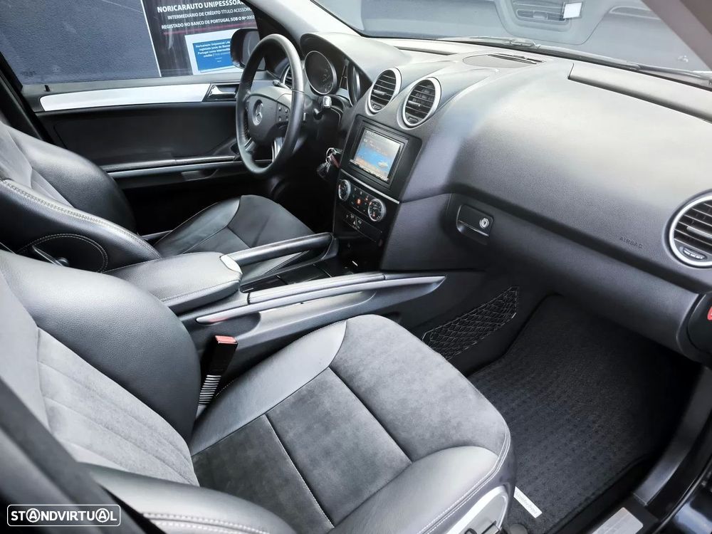 Mercedes-Benz ML 320 CDI - 21