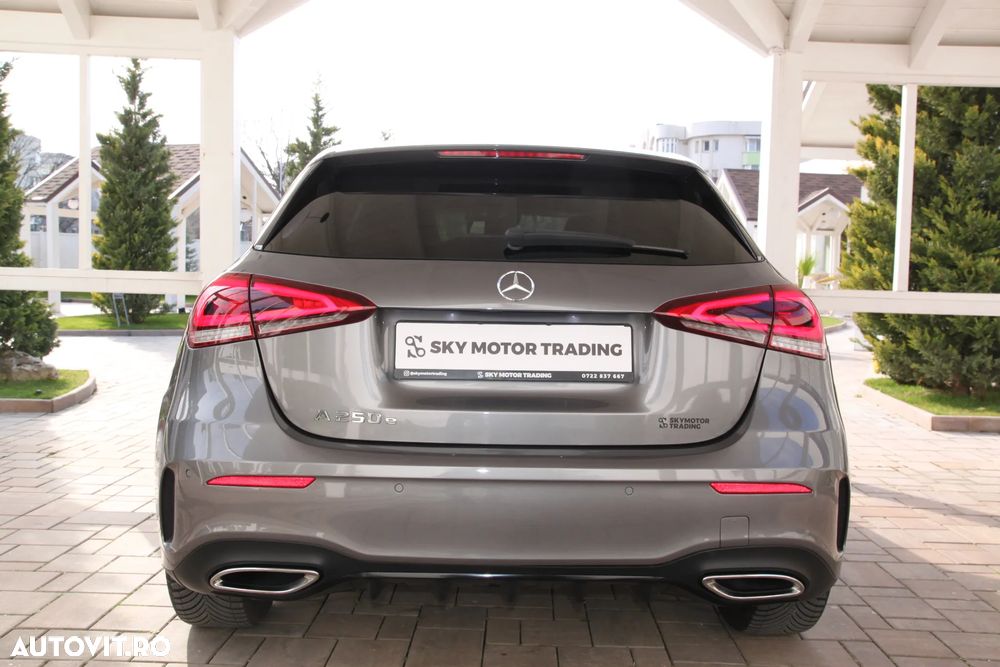 Mercedes-Benz A 250 e Aut. - 31