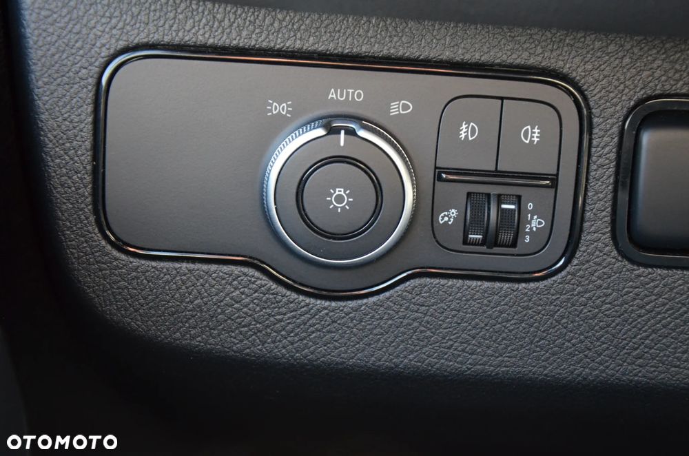 Mercedes-Benz Sprinter - 21