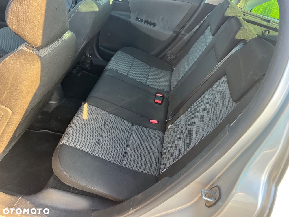 Peugeot 207 120 Automatik Premium - 12
