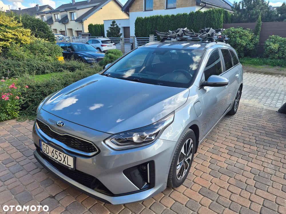 Kia Ceed 1.6 GDI PHEV L DCT - 1