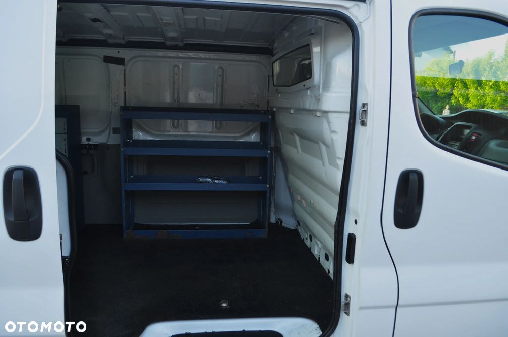Renault TRAFIC L2H1 - 15