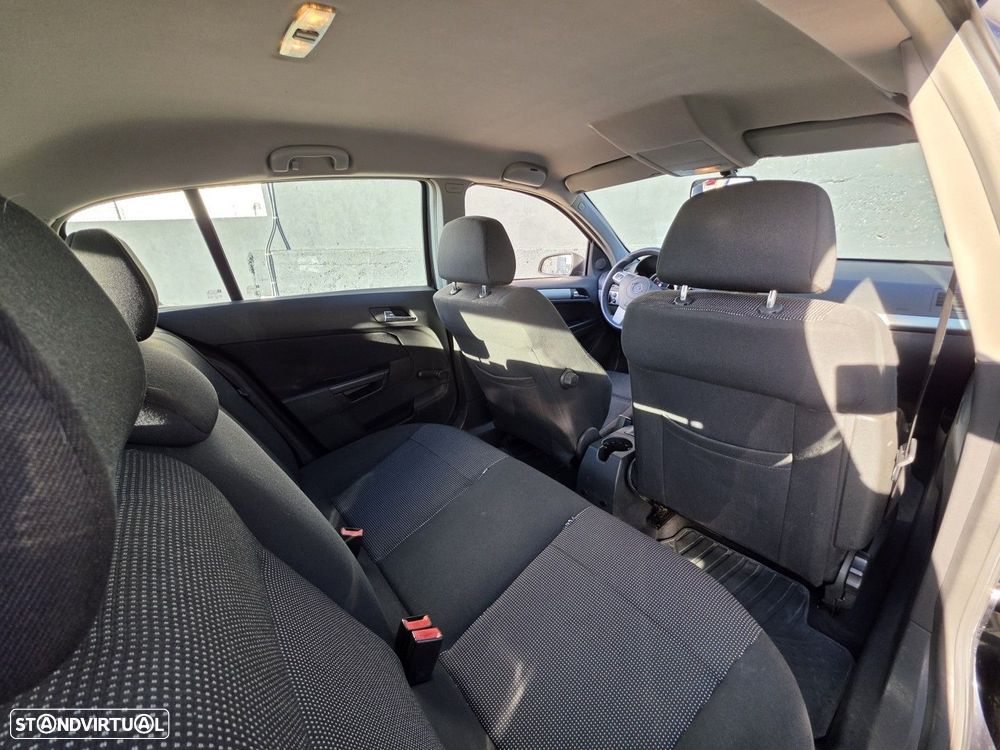 Opel Astra 1.3 CDTI Cosmo - 9