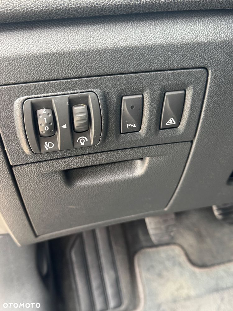 Renault Laguna dCi 150 FAP Dynamique - 20