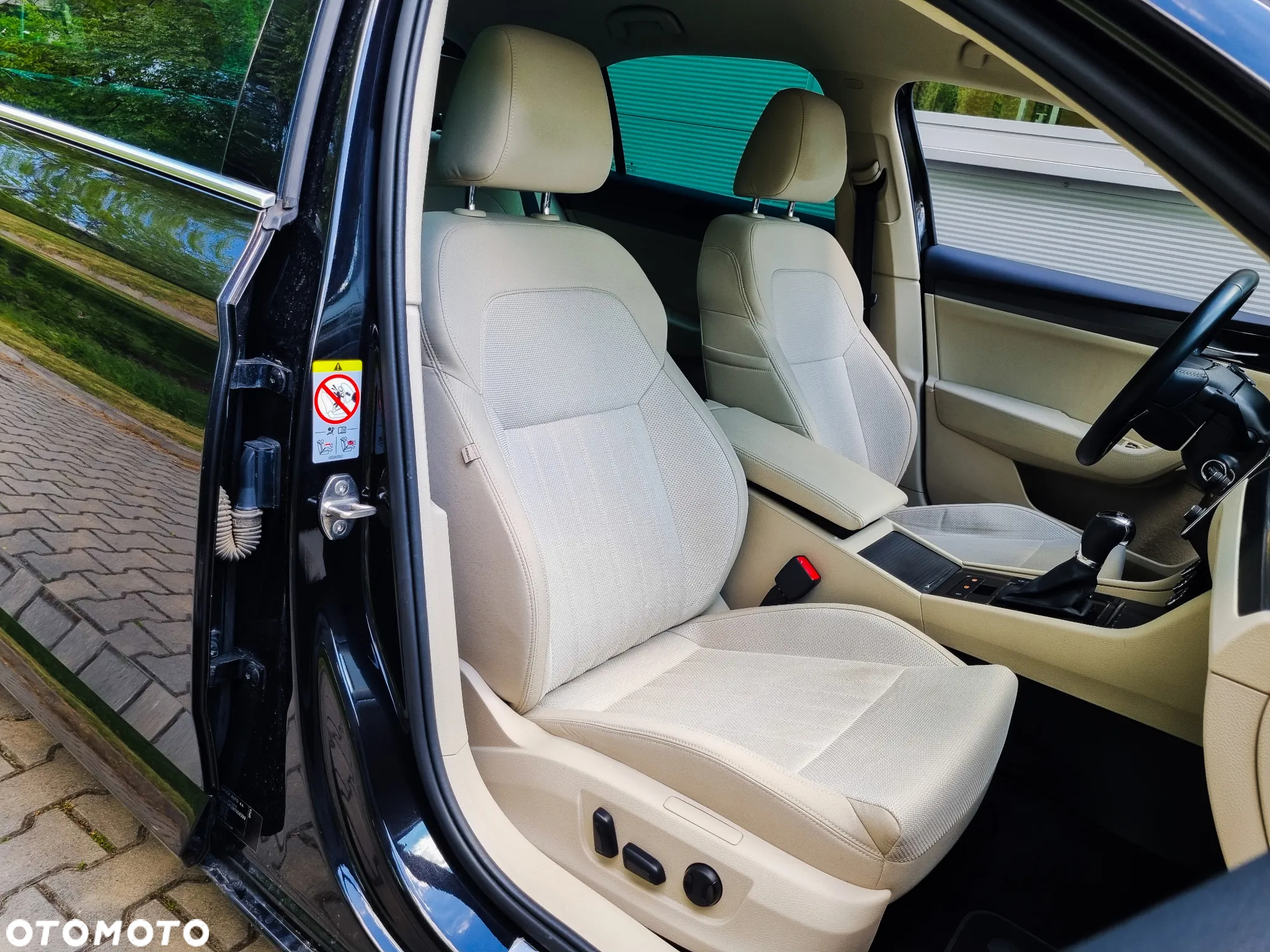 Skoda Superb 1.5 TSI Style DSG - 25