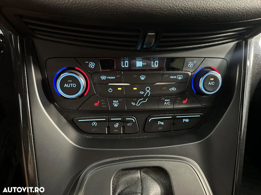 Ford Kuga - 18