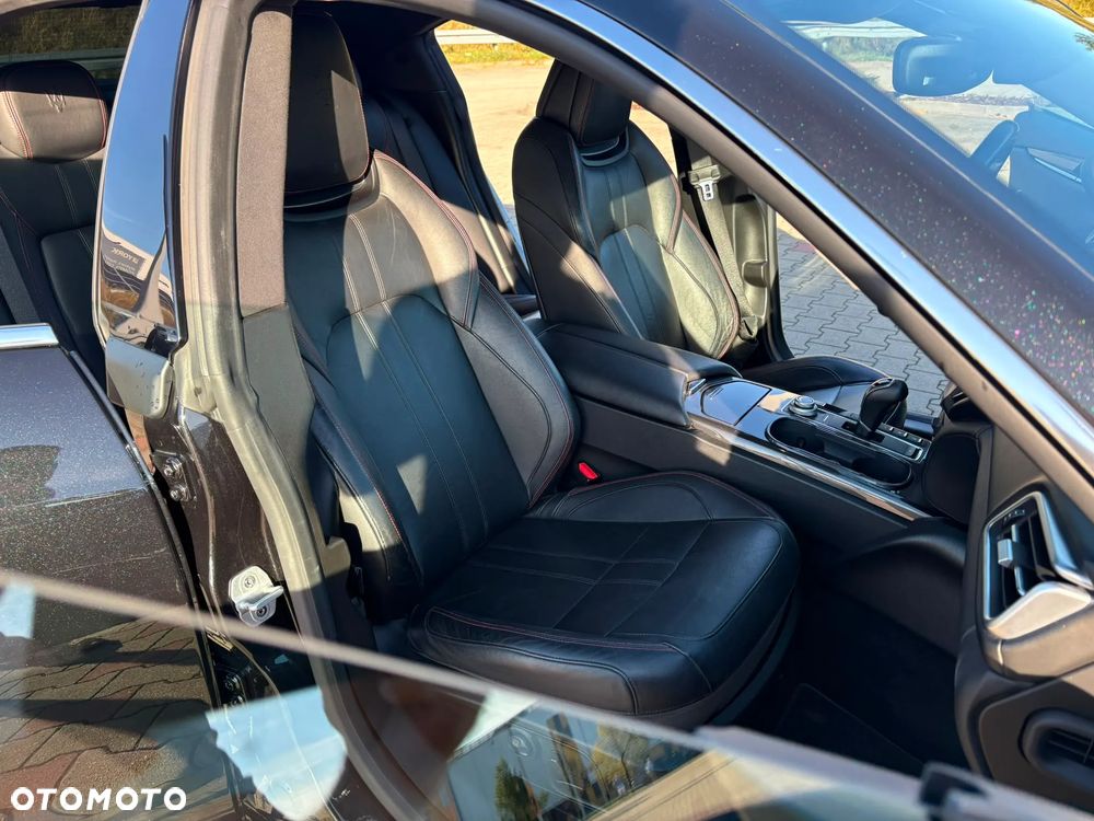 Maserati Ghibli Diesel Granlusso - 26