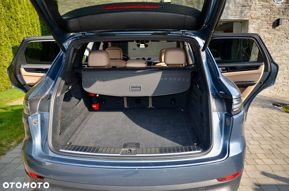 Porsche Cayenne Standard - 13