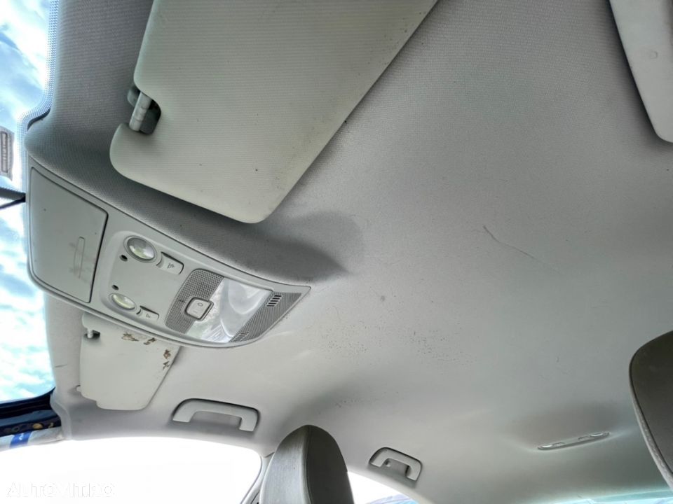 vând usa STG fata  aripa Dr .geam .mâner broasca macara plafon airbag cortina modul luneta audi A4 B8 2.7 TDI - 9