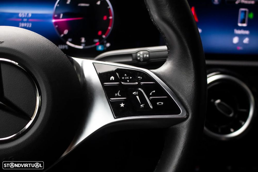 Mercedes-Benz CLA 180 d Shooting Brake Progressive Aut. - 12