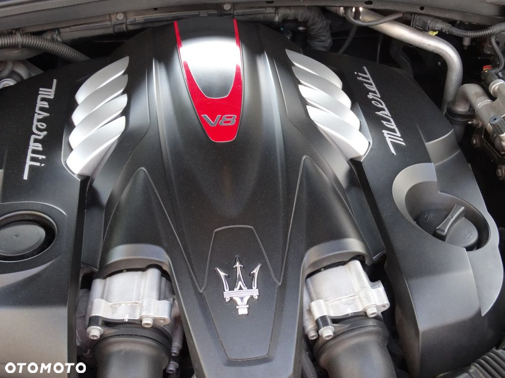 Maserati Quattroporte GTS - 17