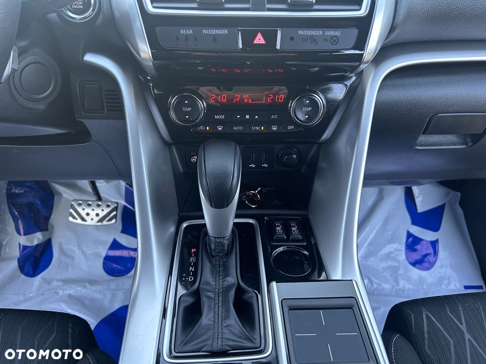 Mitsubishi Eclipse Cross 1.5 T-MIVEC CVT 2WD Connect - 17