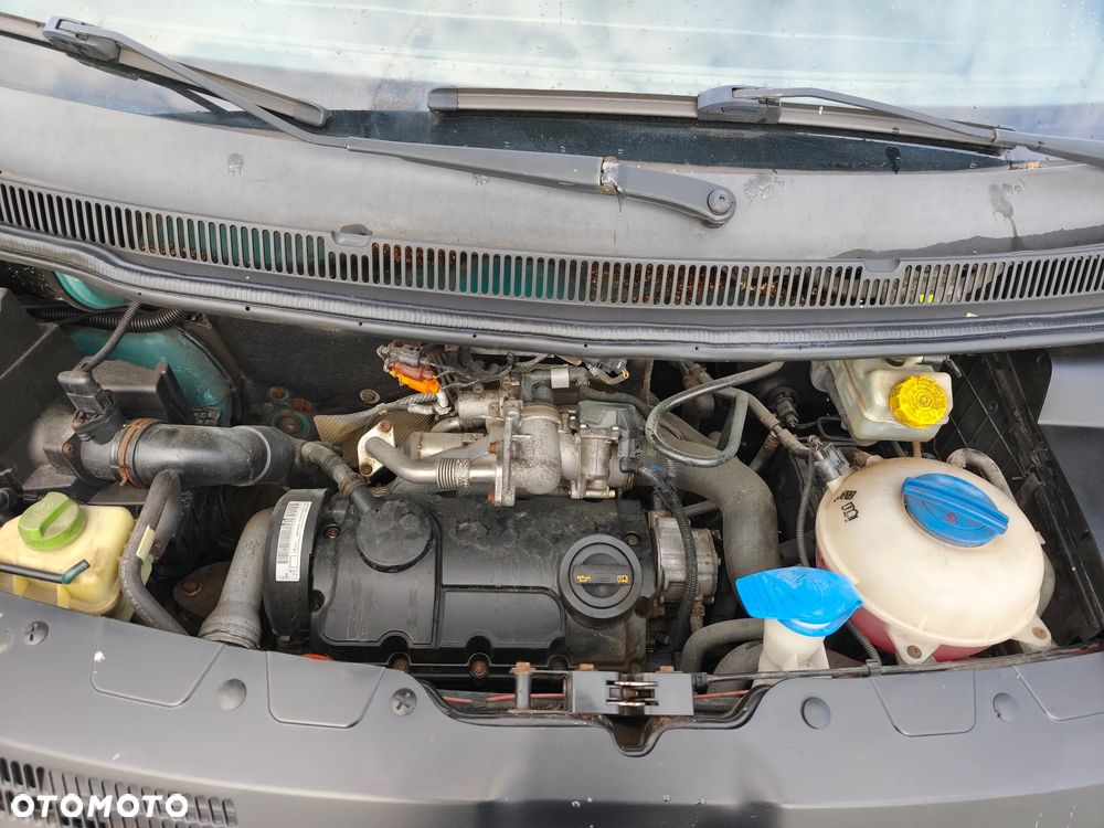Volkswagen Transporter T5 - 14
