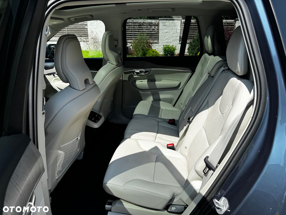 Volvo XC 90 - 34