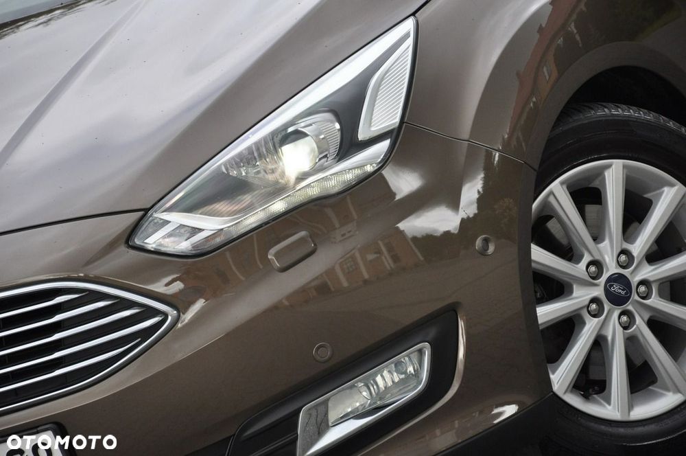 Ford Grand C-MAX 1.5 EcoBoost Start-Stopp-System Titanium - 3