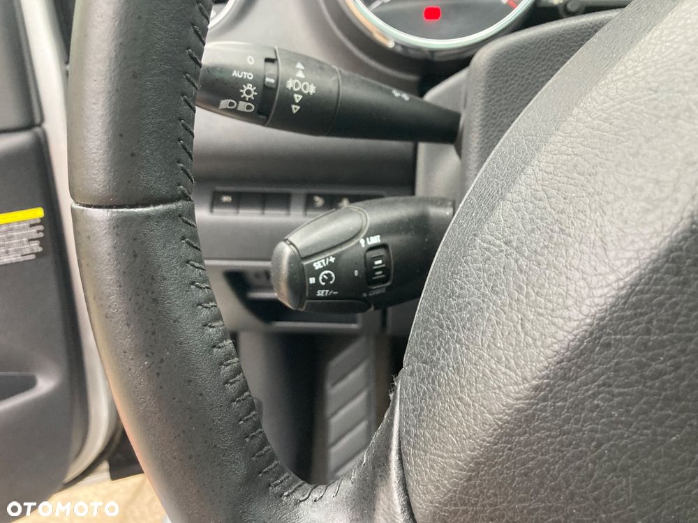Peugeot 5008 - 29