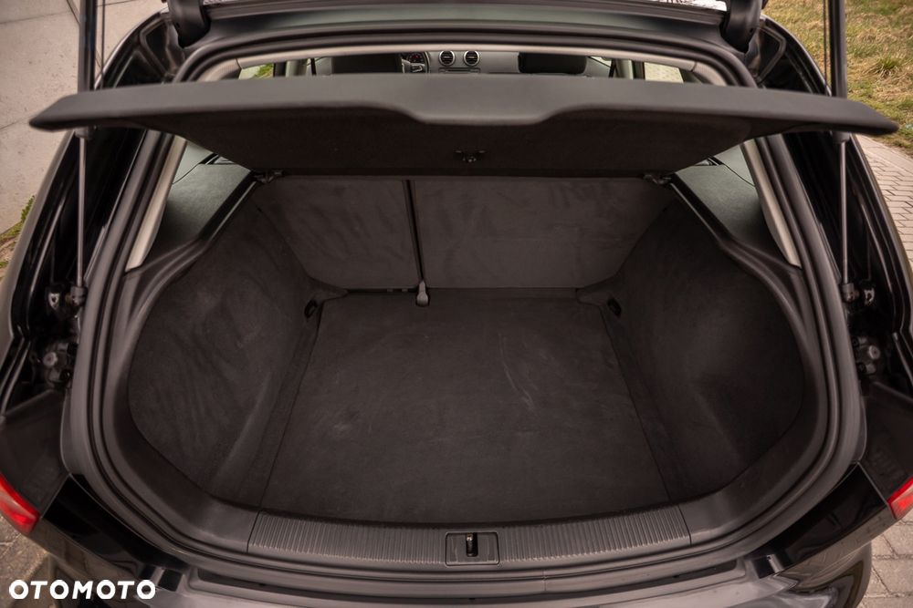 Audi A3 Sportback 2.0 TDI Ambiente - 36